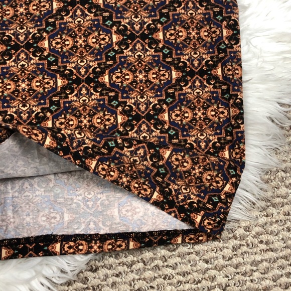 SOLD ❗️Forever 21 Brown Aztec Skirt - Picture 3 of 4